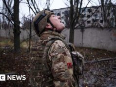 Dentro da ‘zona da morte’ na linha de frente da Ucrânia, onde novas armas transformaram a guerra
