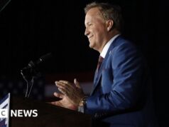 O procurador-geral do Texas, Paxton, derrota o veterano Cornyn nas primárias do Senado dos EUA