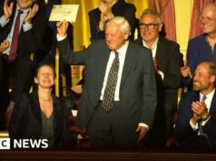 William elogia o ‘marco notável’ de Sir David Attenborough no concerto do 100º aniversário