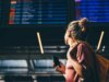 As viagens aéreas no verão podem ser difíceis. Veja como os viajantes podem se preparar.
