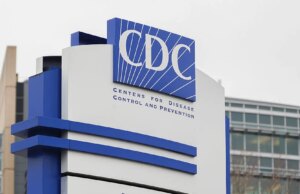 Trump orienta o CDC a se alinhar com a avaliação que pede menos vacinas infantis
