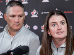 Hockey Canada se separa da GM e treinadora feminina
