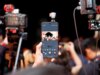 Conjunto de telefone robô codificado por influenciador da Honor para lançamento no outono na China