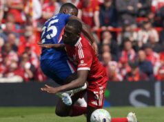 Liverpool se contenta com empate em casa contra o Chelsea