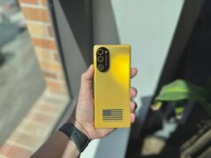 O telefone T1 Trump tem a mesma cor das moedas de ouro do Tio Patinhas