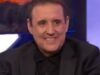 O present do comediante britânico Peter Kay foi evacuado no meio da apresentação quando ‘saco suspeito’ alertou a area de Birmingham