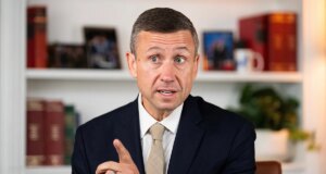 Democratas divulgam autópsia eleitoral de 2024 que o presidente diz ‘não atende aos meus padrões’