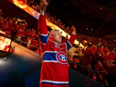 A família de Claude Lemieux presta homenagem ao campeão da NHL que morreu dias após a cerimônia da tocha dos Canadiens