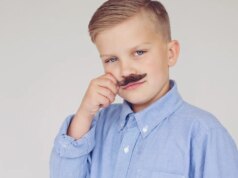 Travessuras com bigode: crianças contornam as barreiras da period digital do Reino Unido
