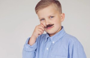 Travessuras com bigode: crianças contornam as barreiras da period digital do Reino Unido