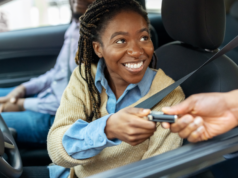 Comprar um carro? Aqui estão algumas dicas para economizar dinheiro.