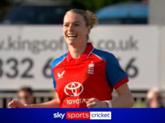 Capsey demite a Inglaterra para vencer a Nova Zelândia no primeiro T20