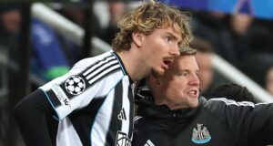 Howe está confiante de que o PIF continua comprometido com Newcastle após ‘conversas desafiadoras’