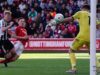 Anderson assombra Newcastle para resgatar empate para Forest