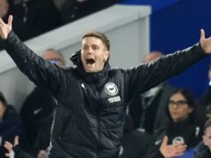Chefe do Brighton, Hurzeler, assina novo contrato