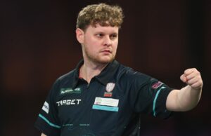 Doets conquista o primeiro título de classificação do PDC com vitória no Gamers Championship 13