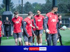 Ainda não há Salah, Isak, Alisson ou Mamardashvilli | Treino do Liverpool antes do confronto com o Chelsea