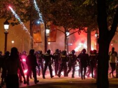 Centenas de presos na França enquanto confrontos atrapalham as celebrações do PSG