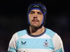 Exeter venceu o atual campeão Bathtub enquanto Harlequins esmagava Newcastle