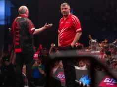 Bunting, Van Veen e MVG começam com vitórias no Worldwide Darts Open