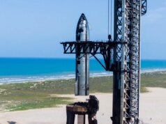 Explosão abala o teste do sistema de dilúvio de água da SpaceX antes do lançamento da nave estelar