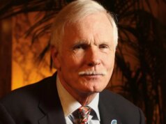 Ted Turner, magnata da mídia que fundou a CNN, morre aos 87 anos