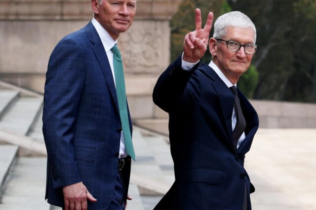 tim_cook_china-1280x853.jpg