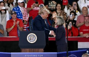 Trump anuncia a maior homenagem civil ao herói do 11 de setembro, lembrado como o ‘Homem da Bandana Vermelha’