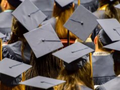 Se você estiver fazendo um discurso de formatura em 2026, talvez não mencione IA