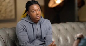 Josh Johnson sobre contar histórias em comédia, seu novo especial e ascensão à fama