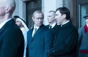 ‘O Mágico do Kremlin’ ficcionaliza a voz no ouvido de Putin, guiando sua ascensão ao poder