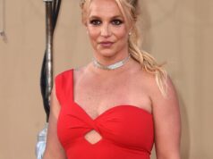 Britney Spears acusada de contravenção DUI envolvendo drogas e álcool
