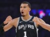 Spurs quebram a sequência de vitórias do Thunder nos playoffs atrás do incrível desempenho de Victory Wembanyama no Jogo 1