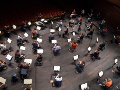 Elim Chan é contratada como a primeira diretora musical da San Francisco Symphony