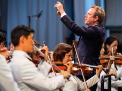 Daniel Harding, maestro e piloto britânico, seguirá Dudamel como diretor musical da Filarmônica de Los Angeles