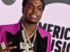 O rapper Kodak Black é preso na Flórida sob acusação de tráfico de MDMA e se declara inocente