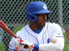 Yasiel Puig esmaga 2 dwelling runs na estreia na Liga Canadense de Beisebol semanas antes de uma possível sentença de prisão