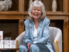 Figurinista de Rivals tem honra de fazer traje para Dame Jilly Cooper