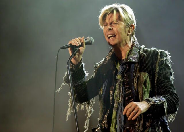 0_Britains-most-influential-artist.jpg