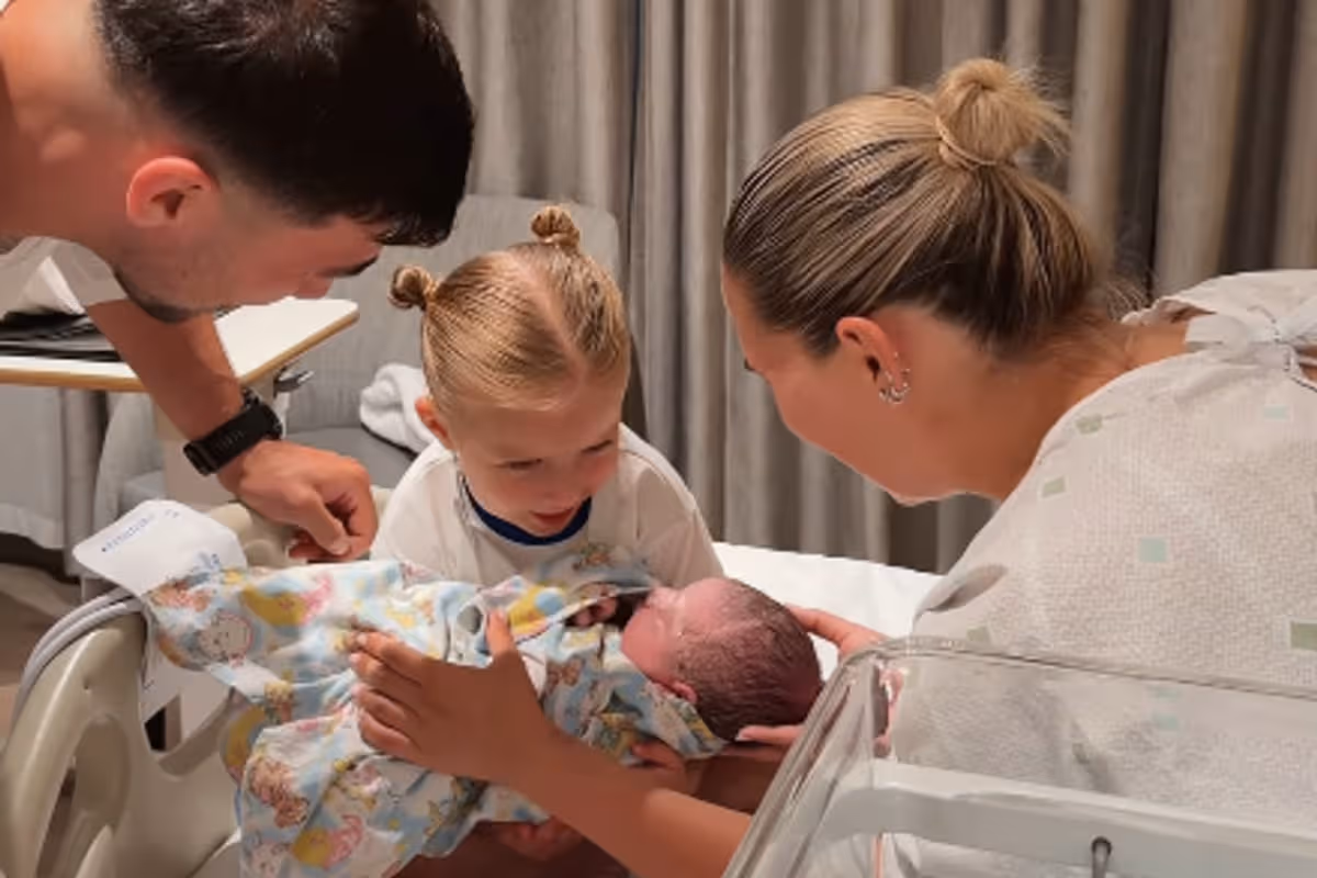 Molly-Mae e Tommy Fury confirmam o sexo do bebê em um lindo vídeo
