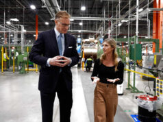 As ações da Corning saltam 4% após fechar acordo para alimentar os knowledge facilities de IA da Amazon nos EUA