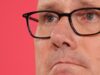 O primeiro-ministro do Reino Unido, Keir Starmer, deve delinear um plano de saída à medida que aumenta a pressão para sair