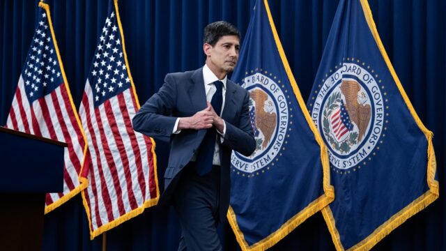 108323563-1781728922470-gettyimages-2281471656-fomc_fed_087_061726.jpeg