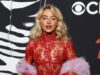 Sabrina Carpenter buscando ordem de restrição contra homem que tem ‘feito visitas indesejadas à sua casa’