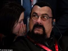 O veterinário de ação de Hollywood Steven Seagal, 74, é visto pela primeira vez em nove meses enquanto continua morando na Rússia