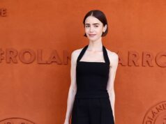 Emily está de volta a Paris! Lily Collins posa de brief minúsculo ao se juntar ao marido Charlie McDowell no Aberto da França repleto de estrelas