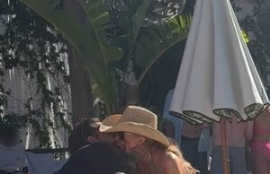 Olivia Attwood e Pete Wicks continuam seu desfile à beira da piscina repleto de PDAs enquanto se beijam apaixonadamente durante uma viagem romântica a St Tropez