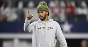 Cinco quarterbacks da NFL que parecem preparados para ganhar empregos iniciais em 2026