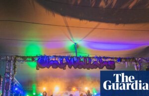 ‘Comemos e bebemos risco’: custos mais altos derrubam mais festivais de música no Reino Unido