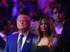 Barron Trump faz rara aparição com novo penteado em evento do UFC na Casa Branca